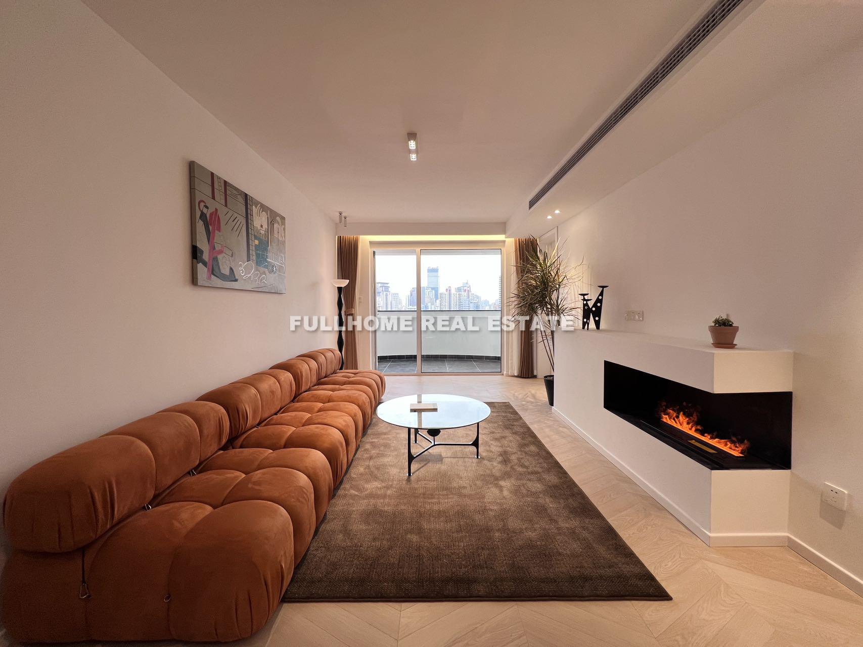 Same compound: Tianxing Apartment, 2 bedrooms in Shanghai