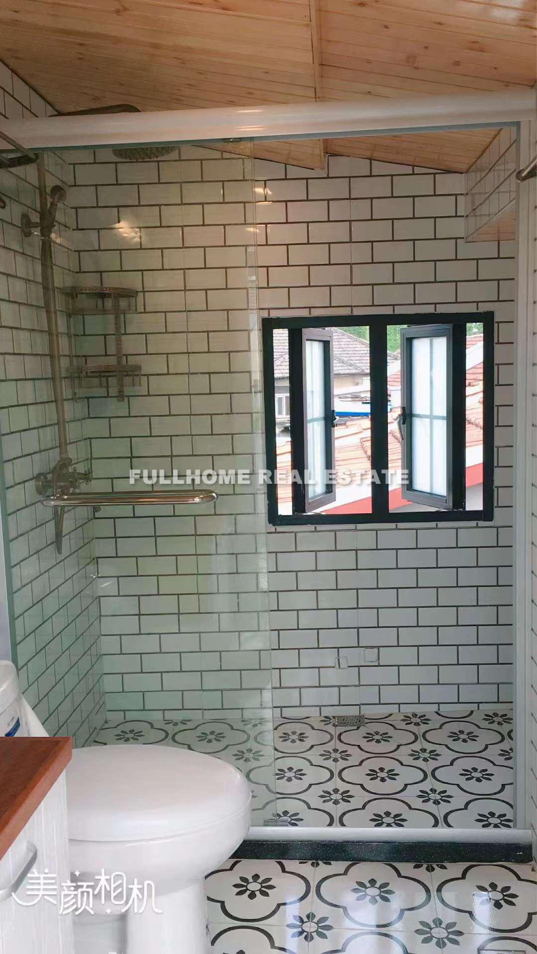 Lane 1-400 Julu Road Old House	 - Interior view 4, Shanghai rental property