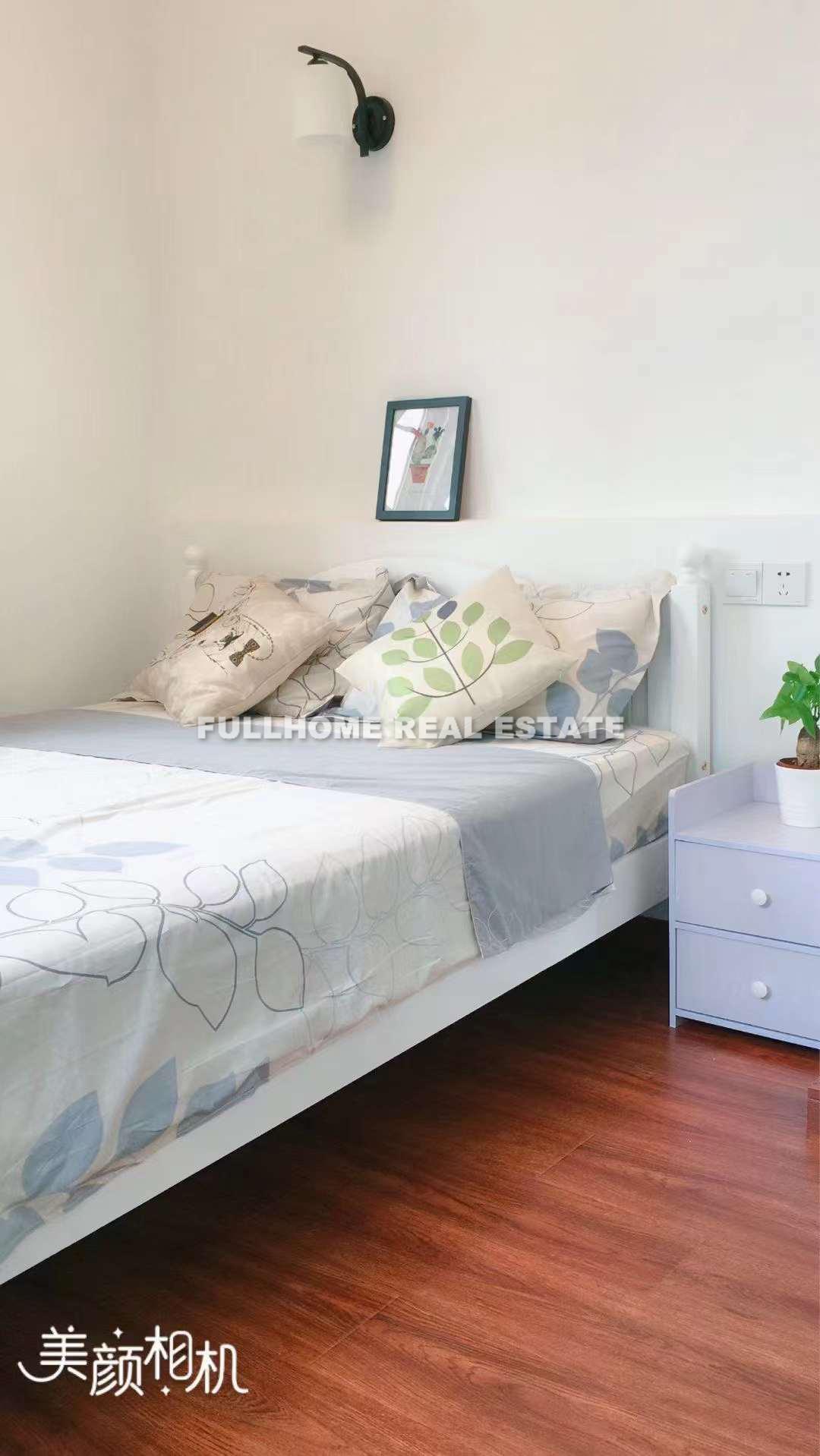 Lane 1-400 Julu Road Old House	 - Interior view 6, Shanghai rental property