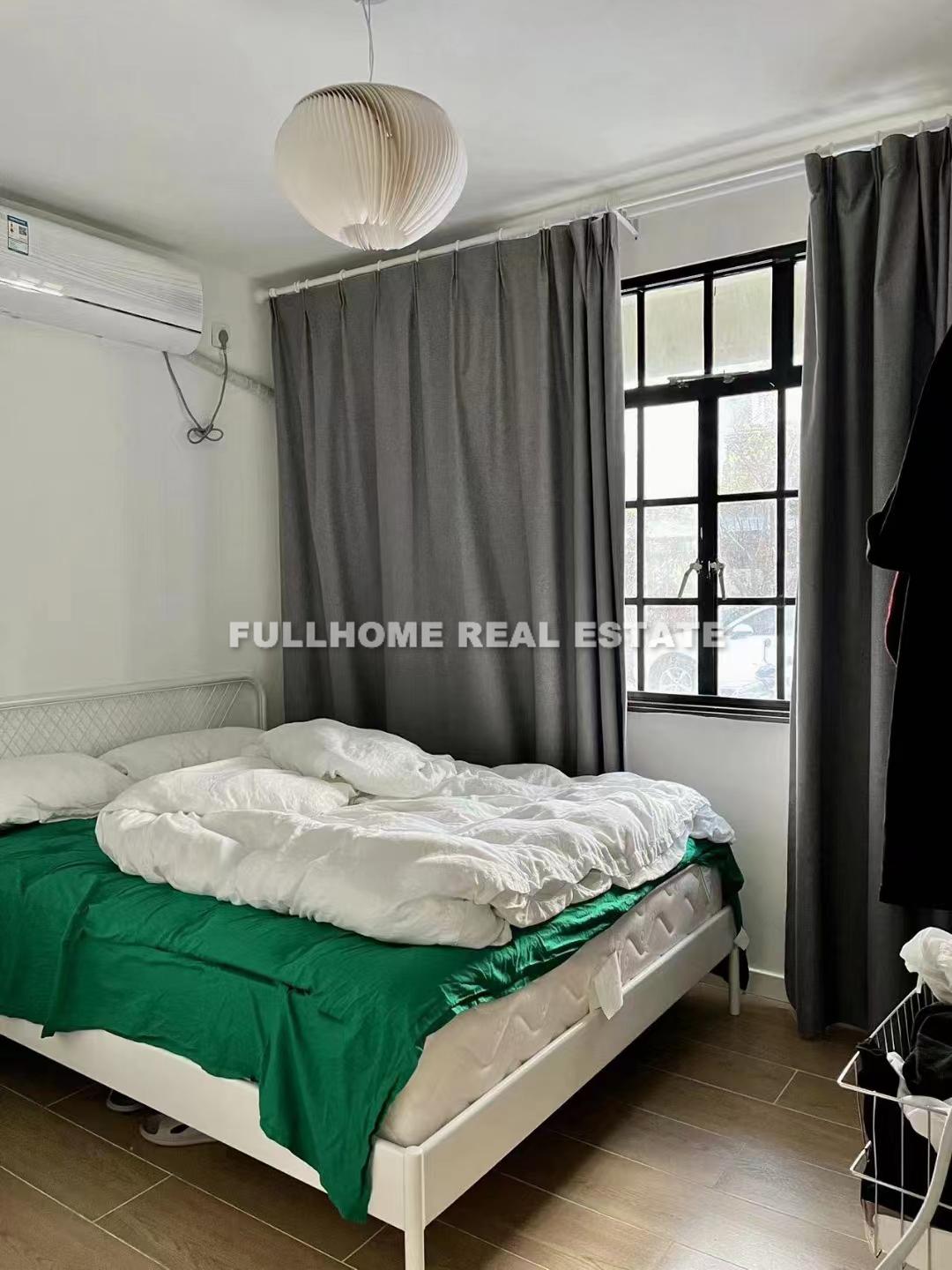 Lane 1-500 Wanpin Road Old House	 - Interior view 2, Shanghai rental property