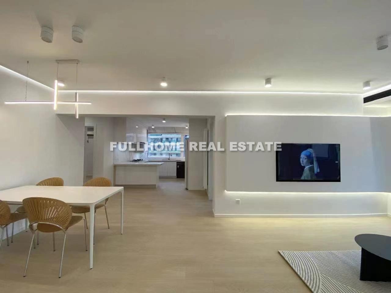Ping An Mansion - 3 bedroom apartment in Shanghai, Downtown, Downtown