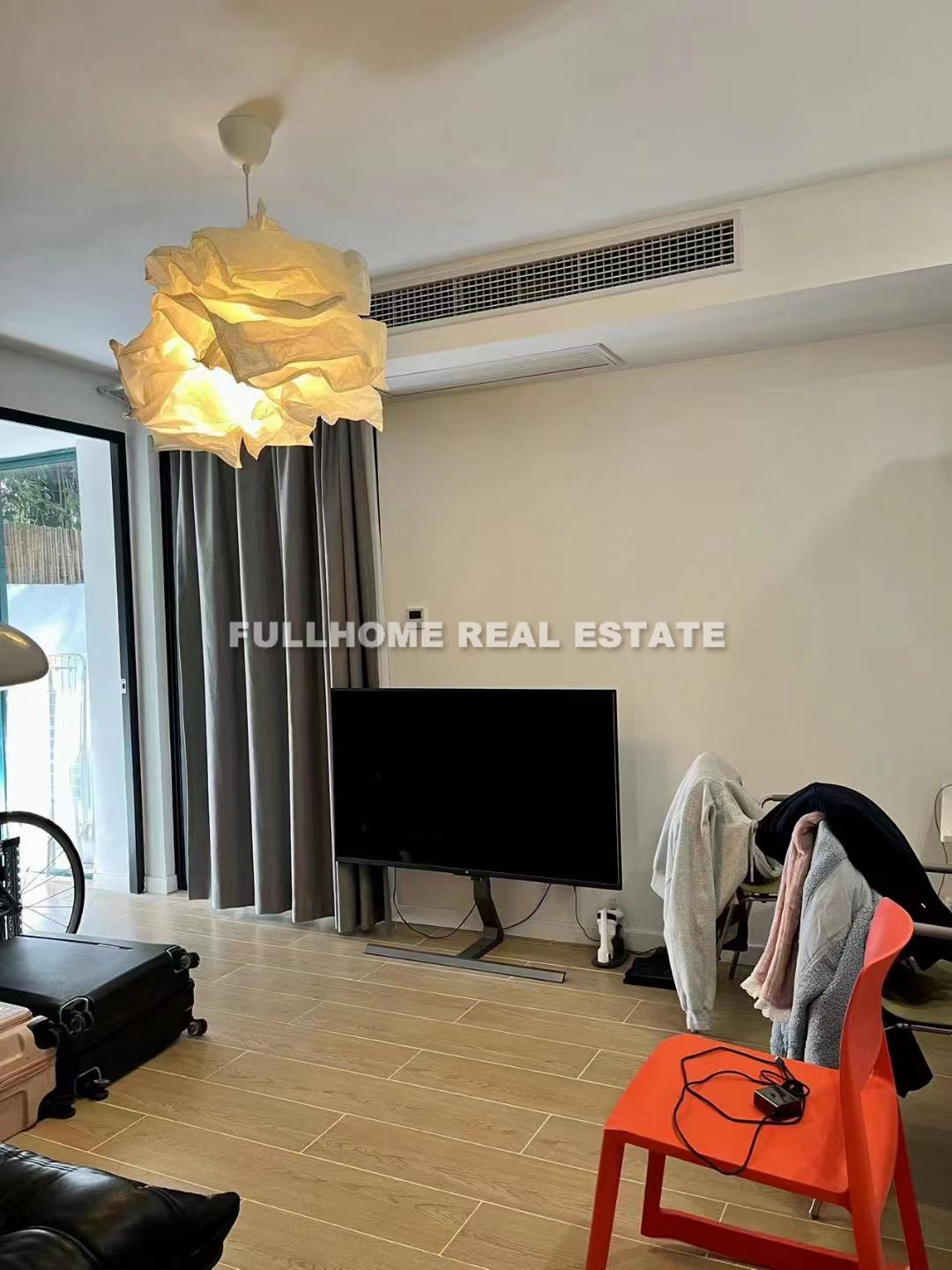 Lane 1-500 Wanpin Road Old House	 - 1 bedroom apartment in Shanghai, Downtown, Downtown