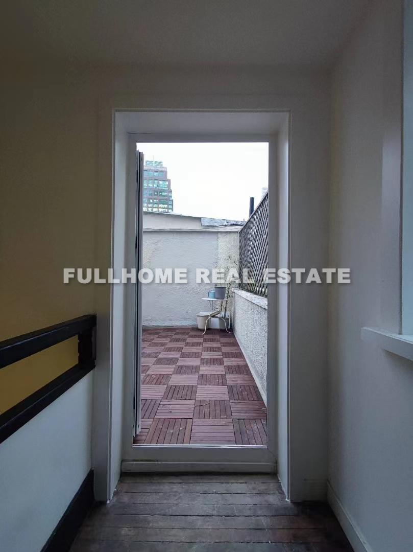 Lane 100-2000 West Nan Jing Road Old House - Interior view 4, Shanghai rental property