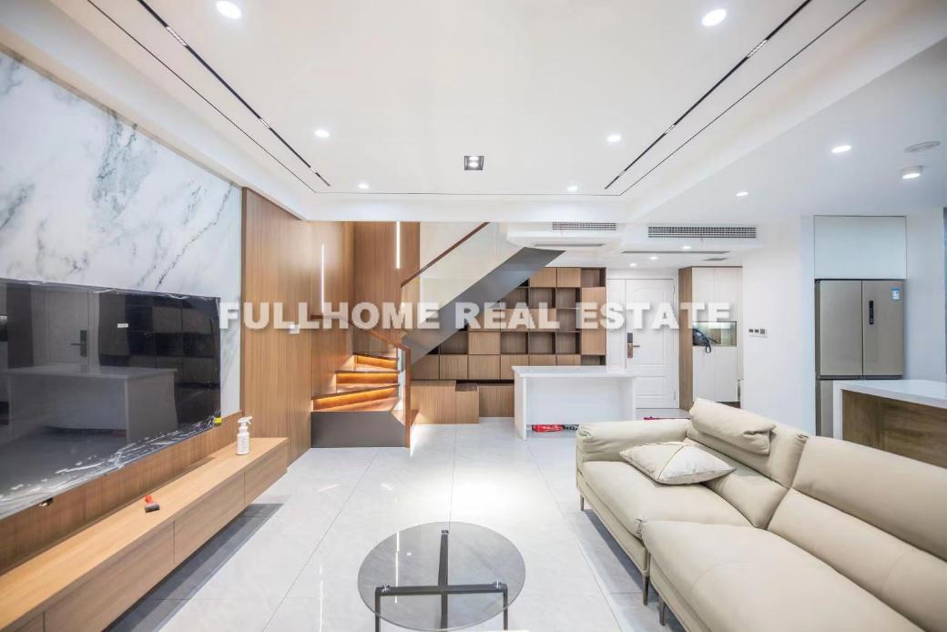 Top Of City - 2 bedroom apartment in Shanghai, People Square, Downtown