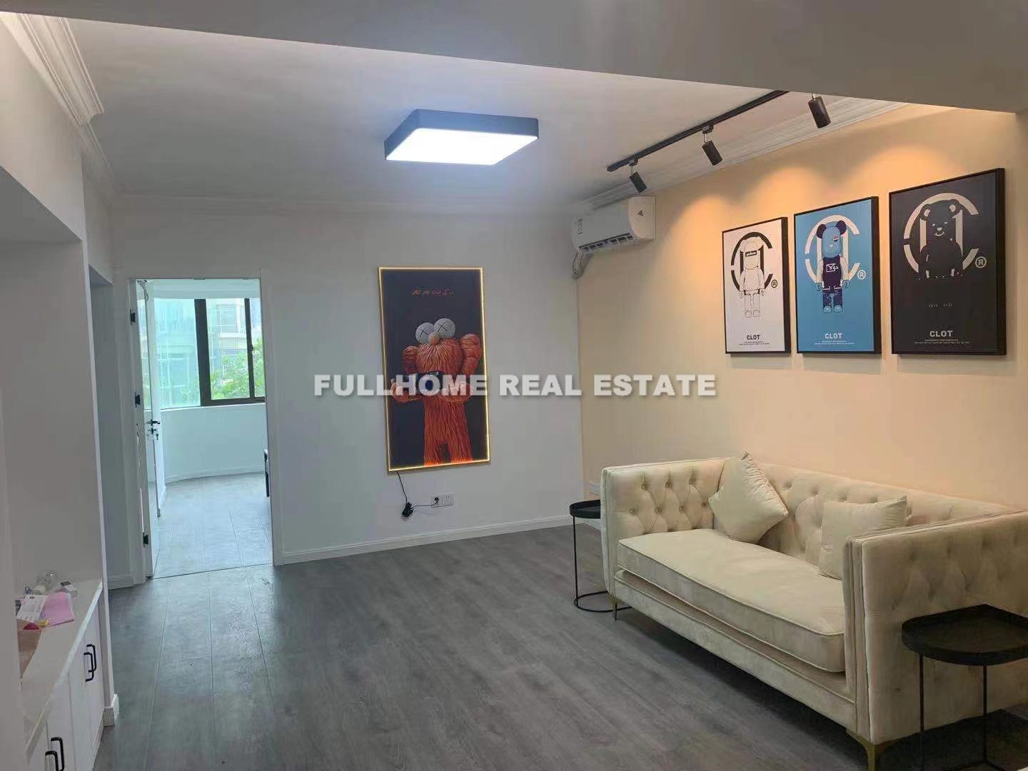 Same compound: Bao Cheng Building, 2 bedrooms in Shanghai