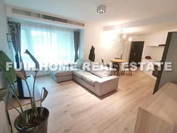 Chez Moi - 4 bedroom apartment in Shanghai, Jing An, Downtown