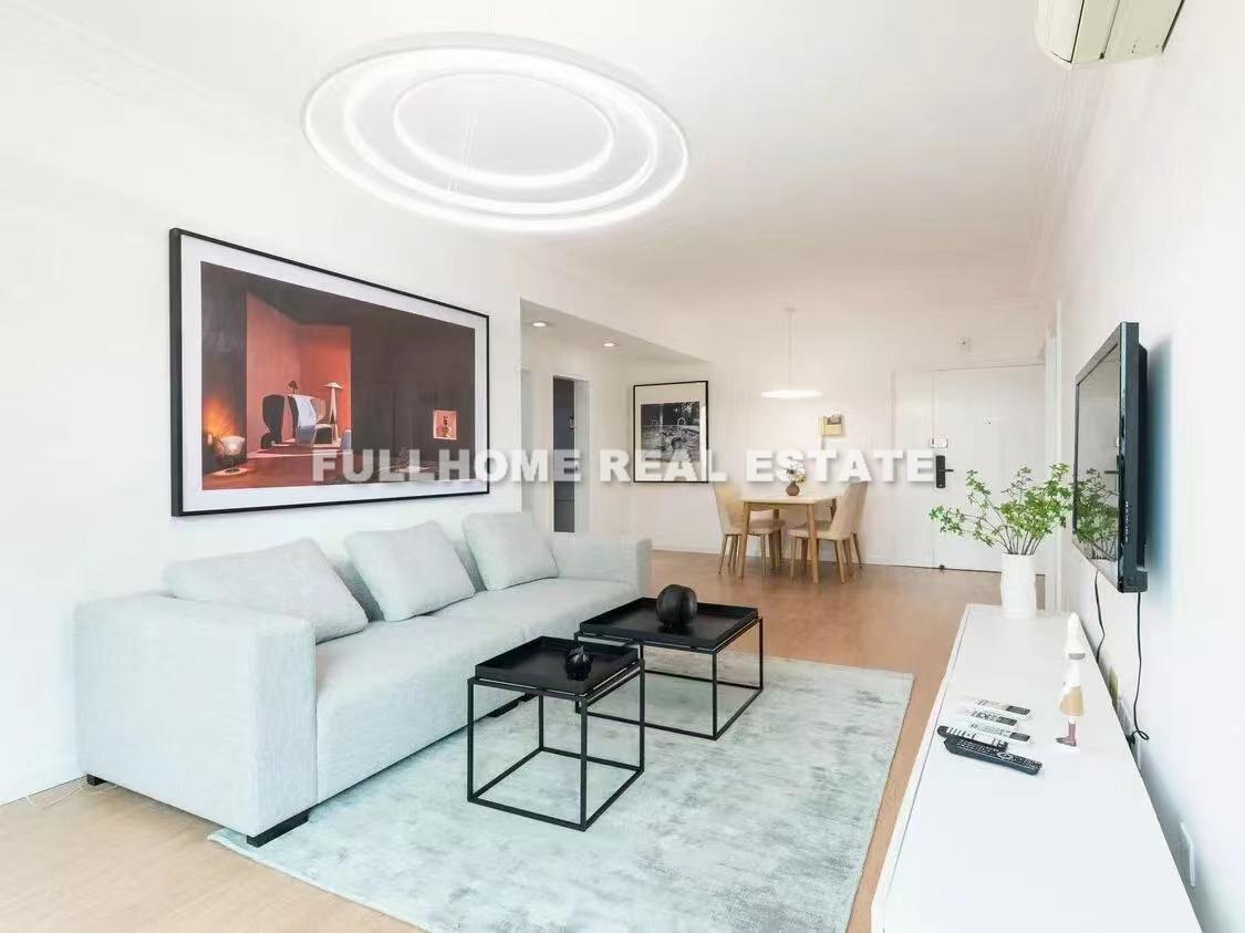 Oriental Manhattan - 2 bedroom apartment in Shanghai, Xujiahui, Downtown