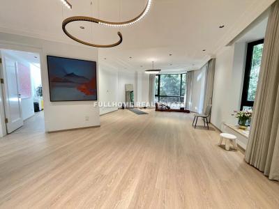 Same compound: Chateau Pinnacle, 4 bedrooms in Shanghai