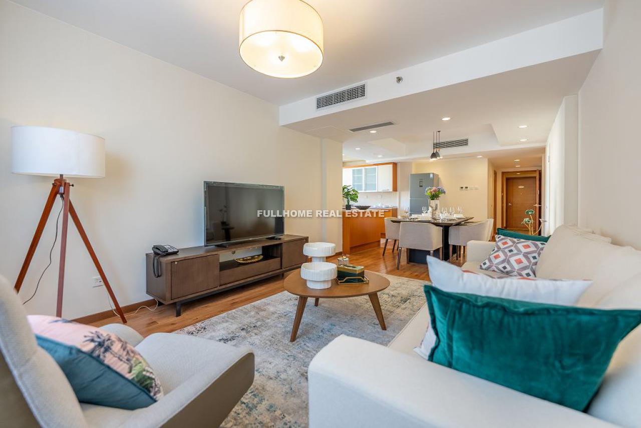 Similar property: East Lake Apartment, 2 bedrooms, 164 sqm in Beijing
