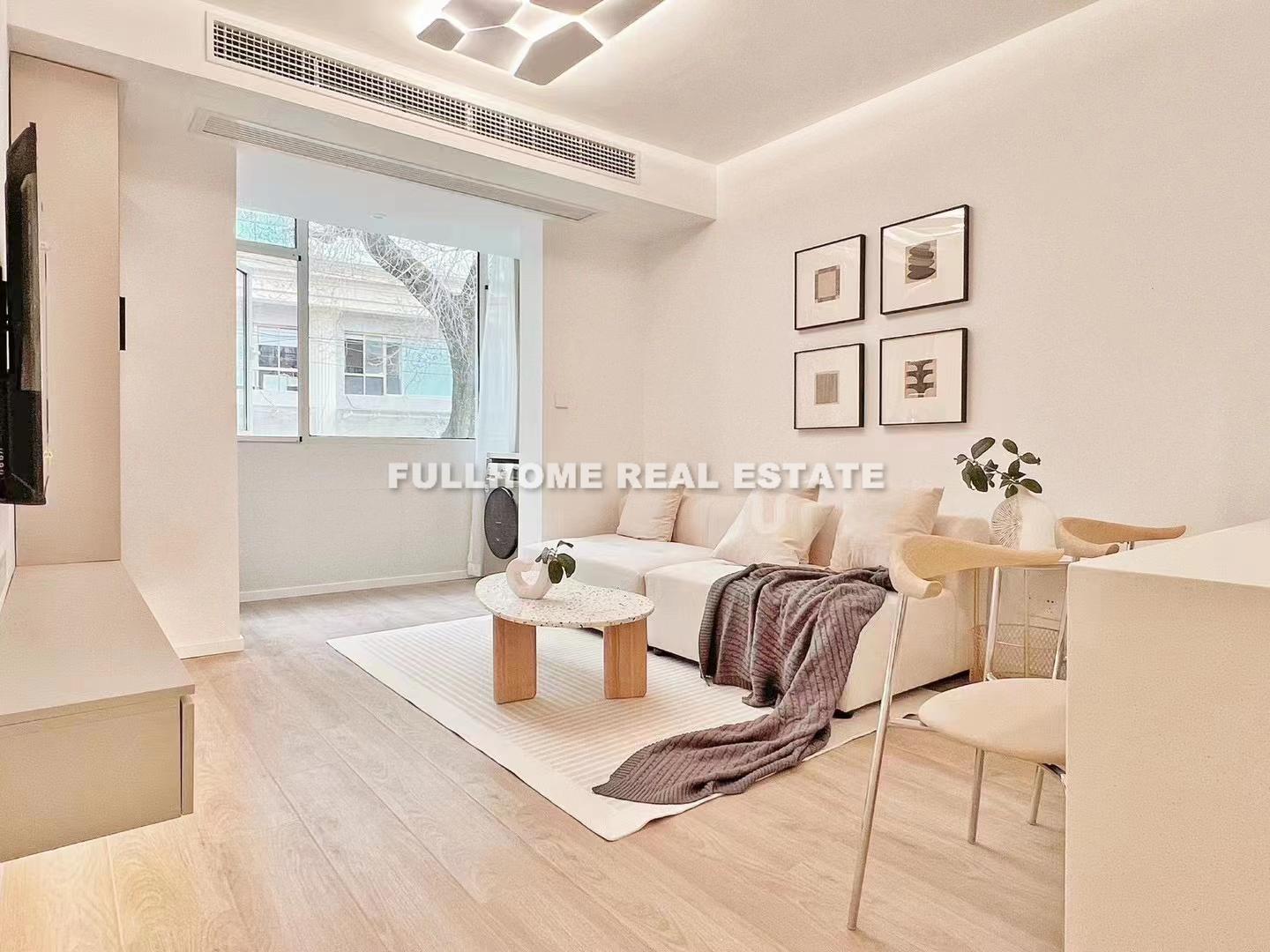 Lane 545 Zhenning Road Old House - 2 bedroom apartment in Shanghai, Downtown, Downtown