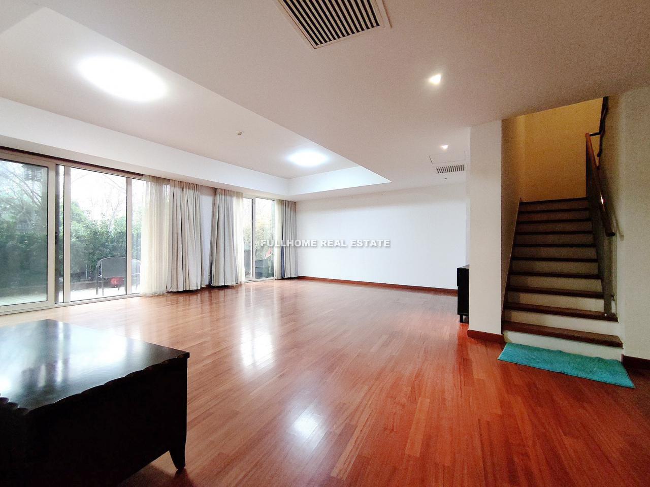 Park Avenue - 4 bedroom apartment in Beijing, Chaoyang Park