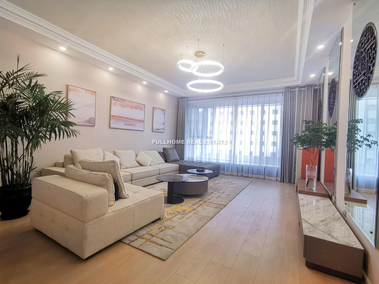 Phoenix City - 3 bedroom apartment in Beijing, Lufthansa