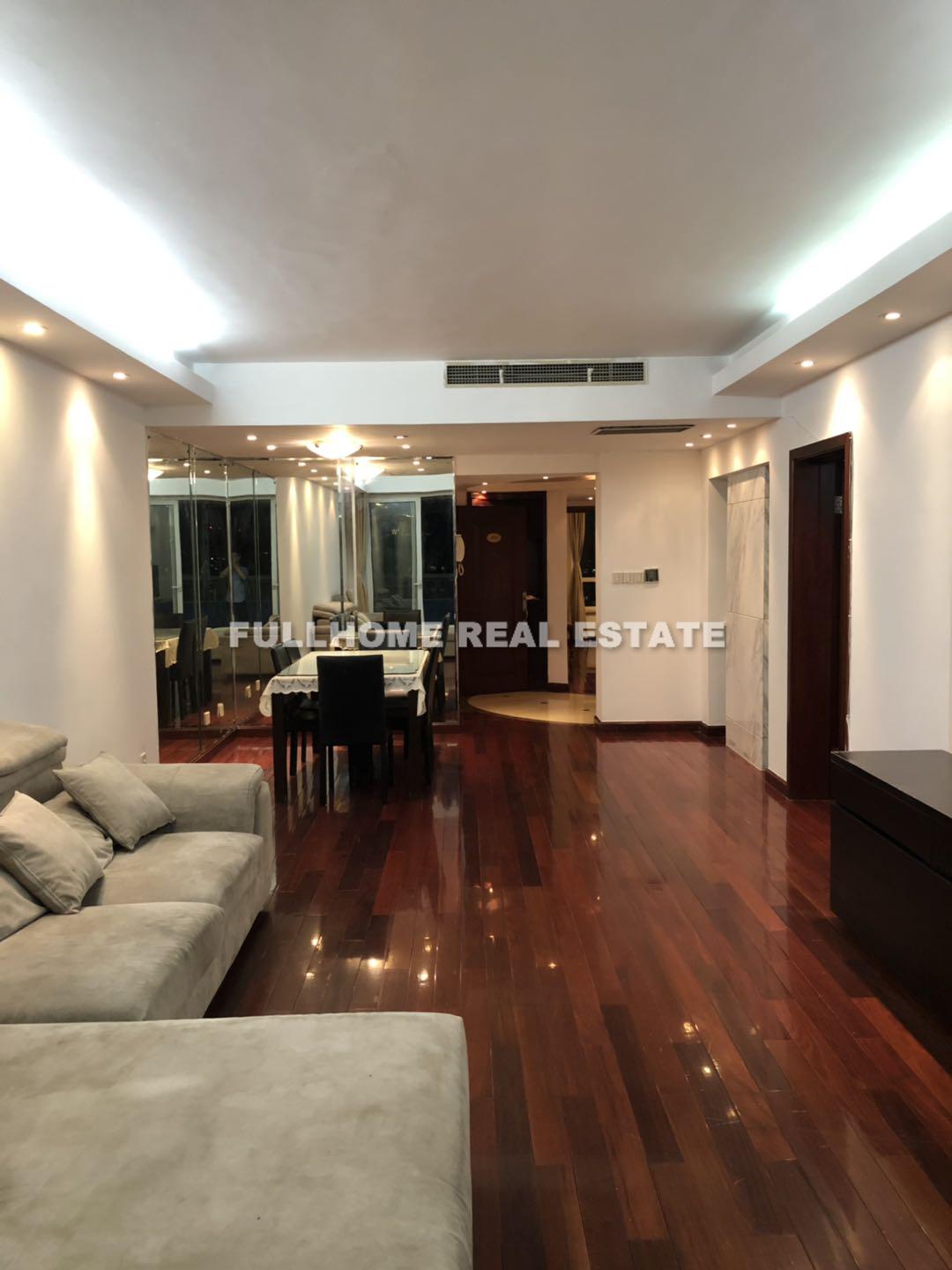 Edifice Apts - 3 bedroom apartment in Shanghai, Jing An, Downtown