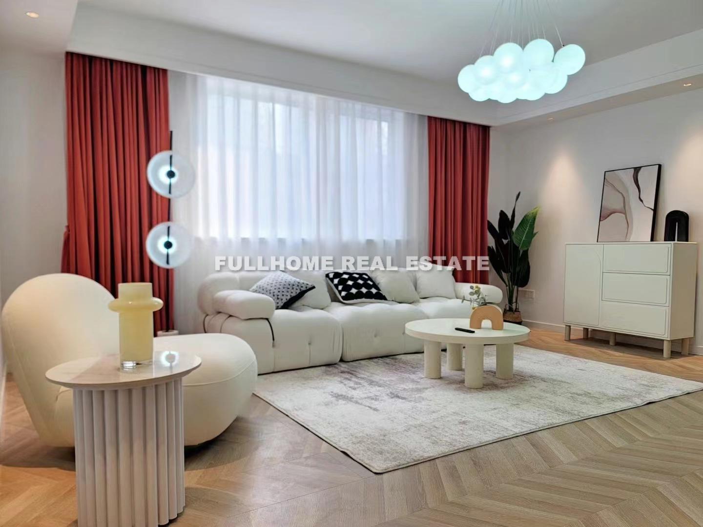 Same compound: Hongqiao Sunflower Apartment, 2 bedrooms in Shanghai