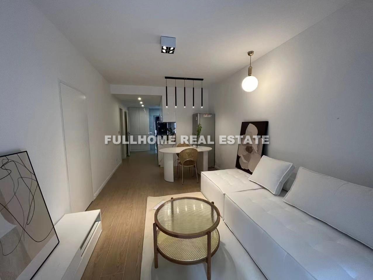Lane 1-3000 West Yan An Road Old House - 2 bedroom apartment in Shanghai, Downtown, Downtown