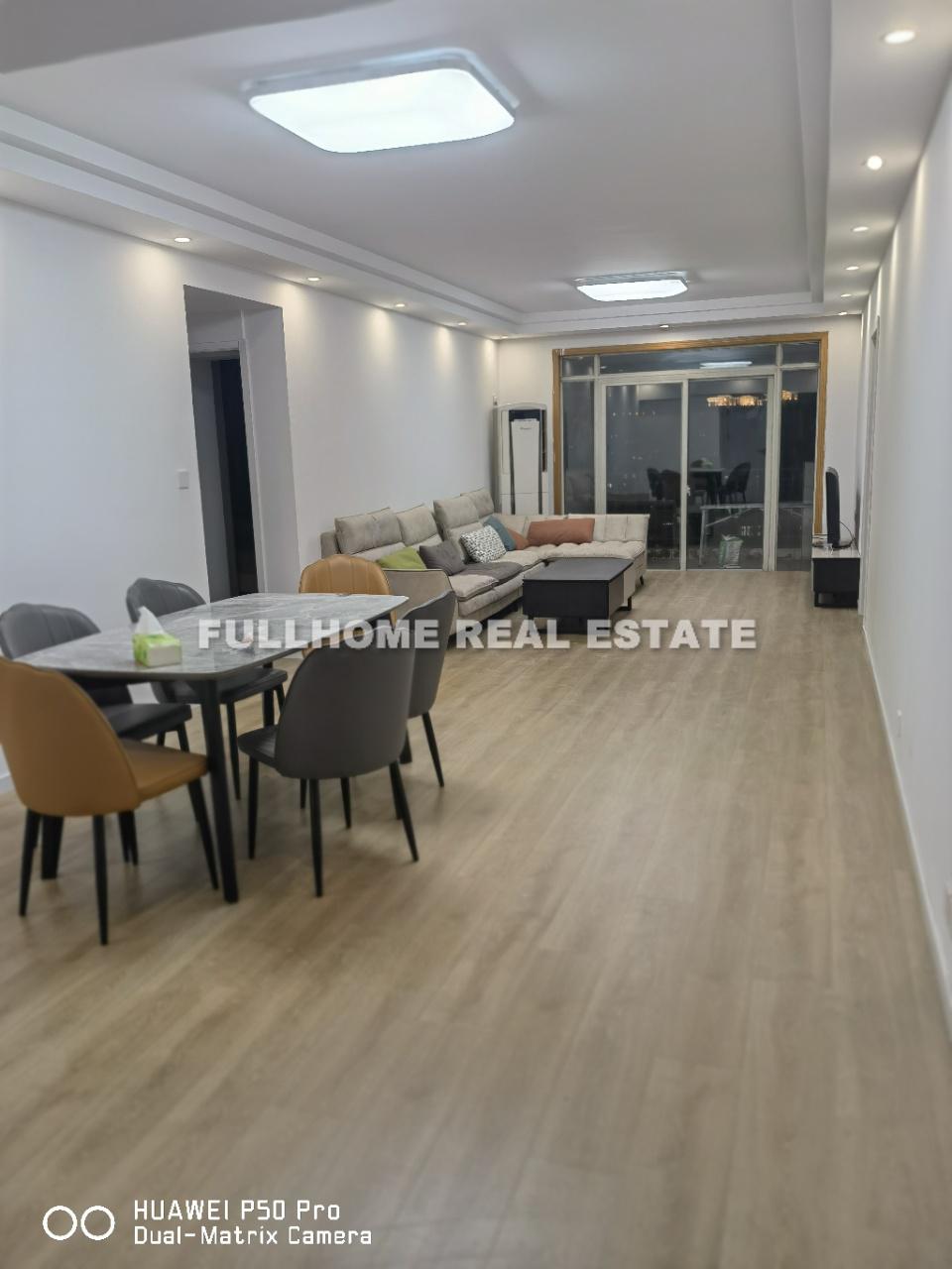Same compound: Kai Xuan Flower Garden, 3 bedrooms in Shanghai