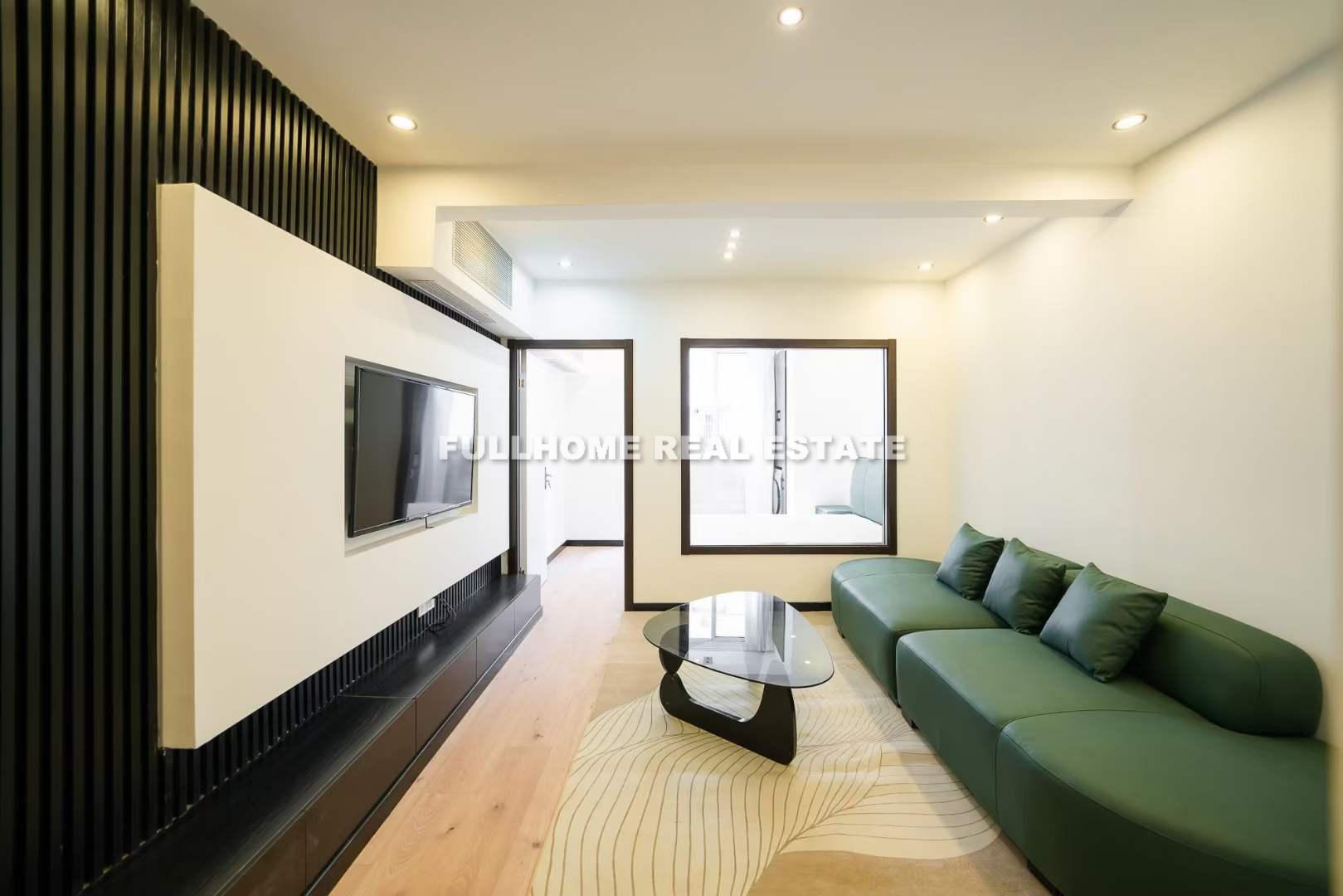 Same compound: Ju Rong Apartment, 1 bedrooms in Shanghai