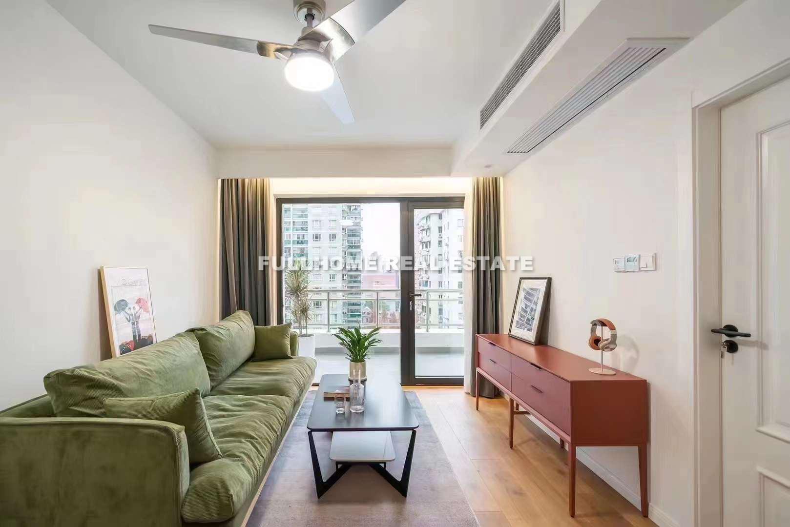Same compound: Bai Le Men, 1 bedrooms in Shanghai