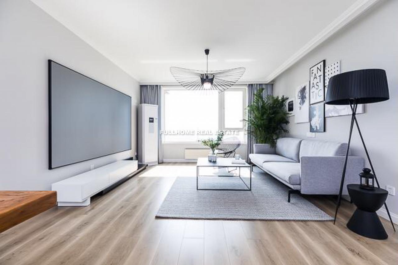 Phoenix City - 3 bedroom apartment in Beijing, Lufthansa