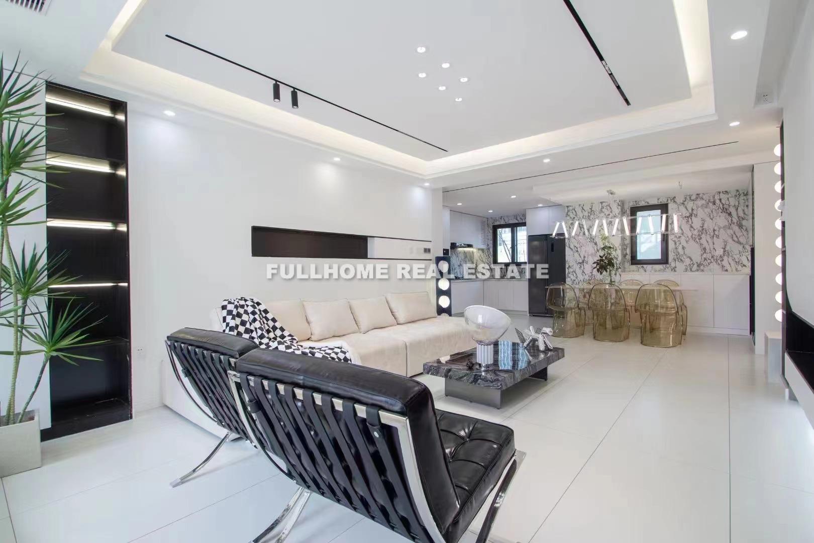Zhong Yuan Liang Wan Cheng - 3 bedroom apartment in Shanghai, Putuo, Downtown