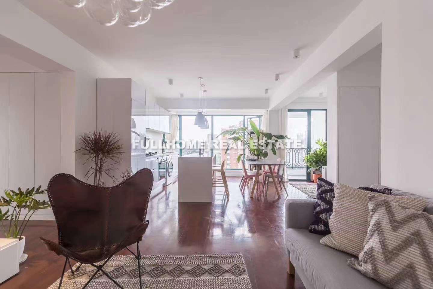 Jia Jia Mansion - 2 bedroom apartment in Shanghai, FFC, Downtown