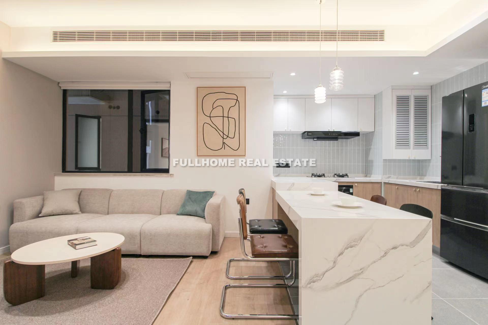 Jiahui Plaza - 2 bedroom apartment in Shanghai, Downtown, Downtown