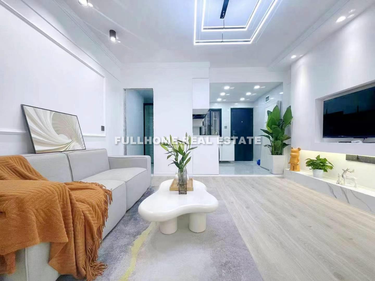 Same compound: Lane1-1000 Yi Li Road Old House, 1 bedrooms in Shanghai