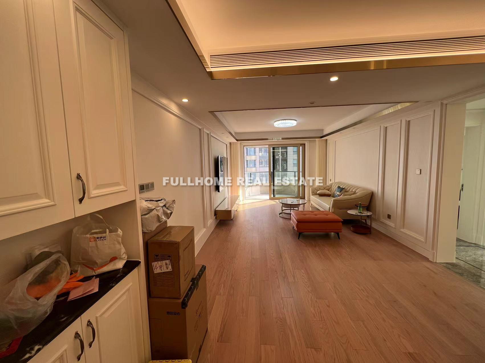 Same compound: Shanghai Empire, 2 bedrooms in Shanghai