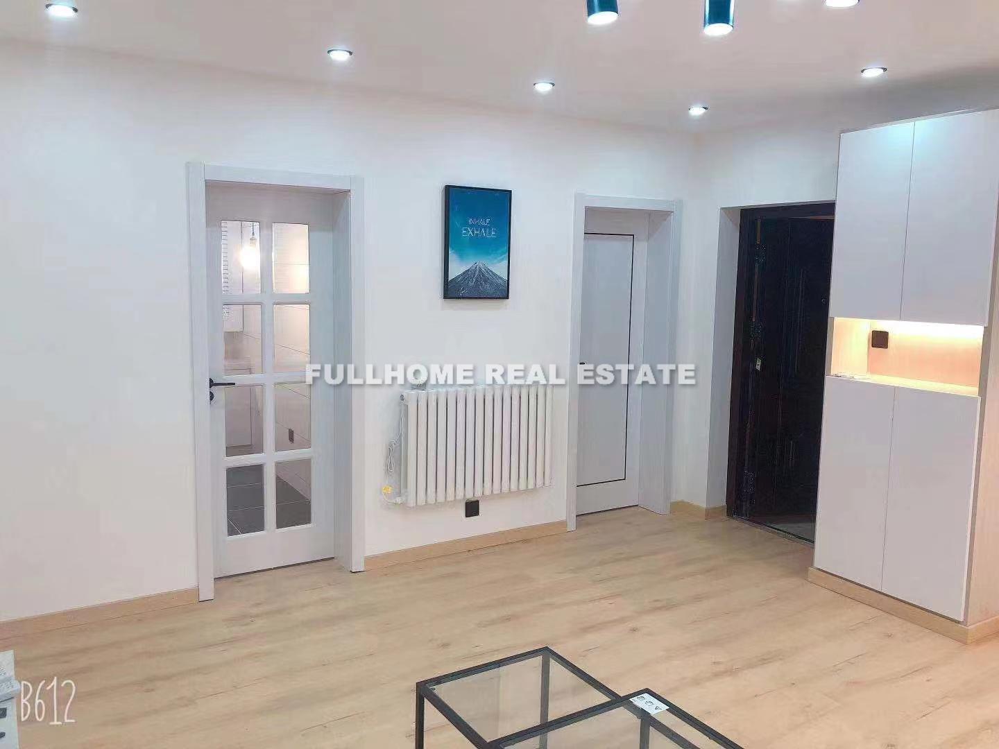 Same compound: De An Apartment, 2 bedrooms in Shanghai