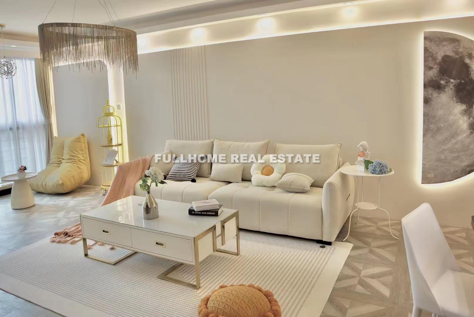 Zhong Yuan Liang Wan Cheng - 2 bedroom apartment in Shanghai, Putuo, Downtown