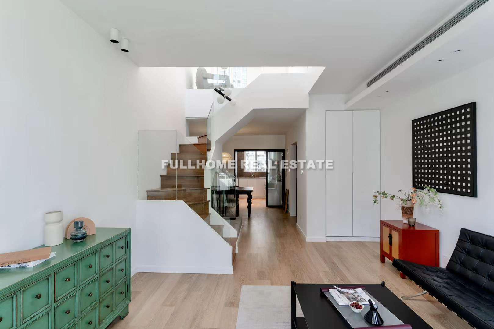 Tianji Garden - 3 bedroom apartment in Shanghai, Xujiahui, Downtown