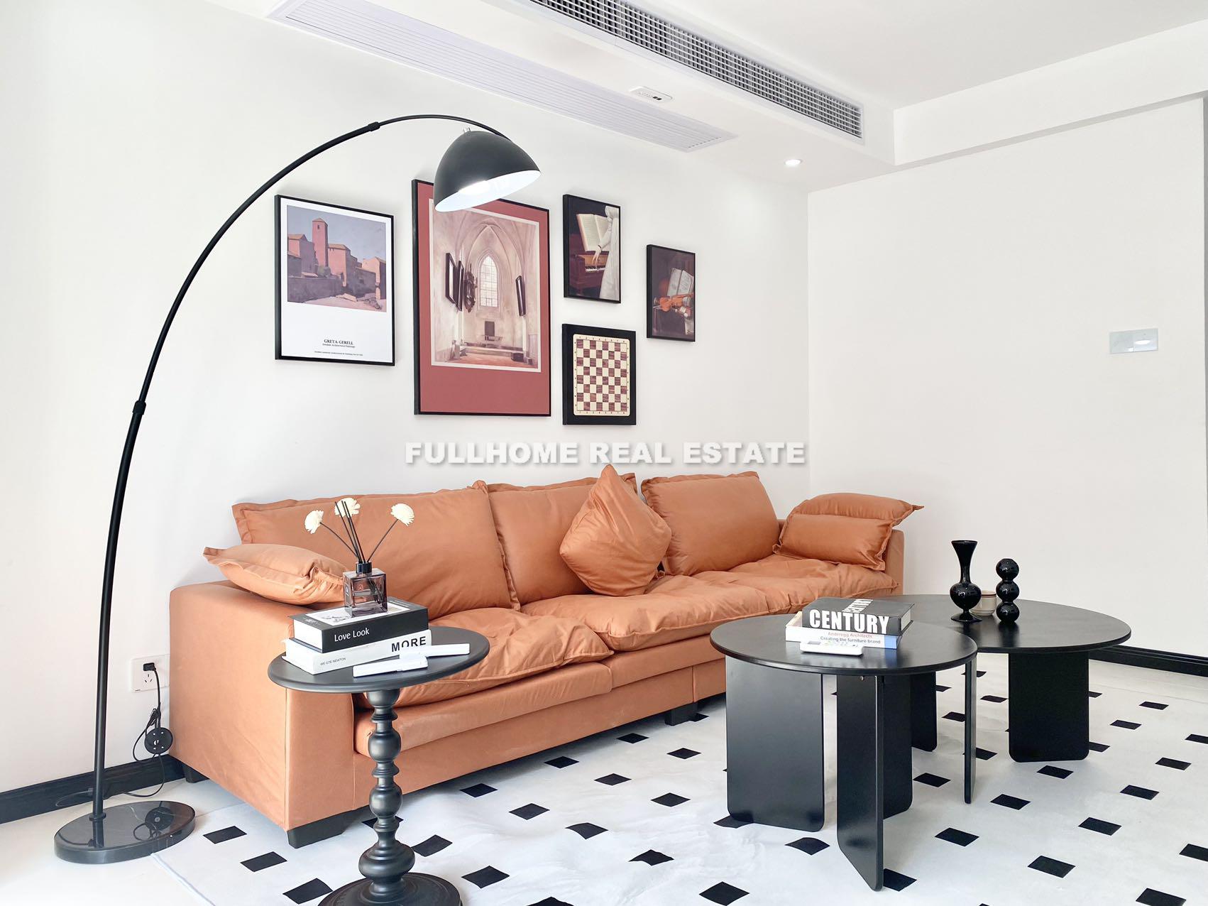 HuiLong New Town - 2 bedroom apartment in Shanghai, Xintiandi, Downtown