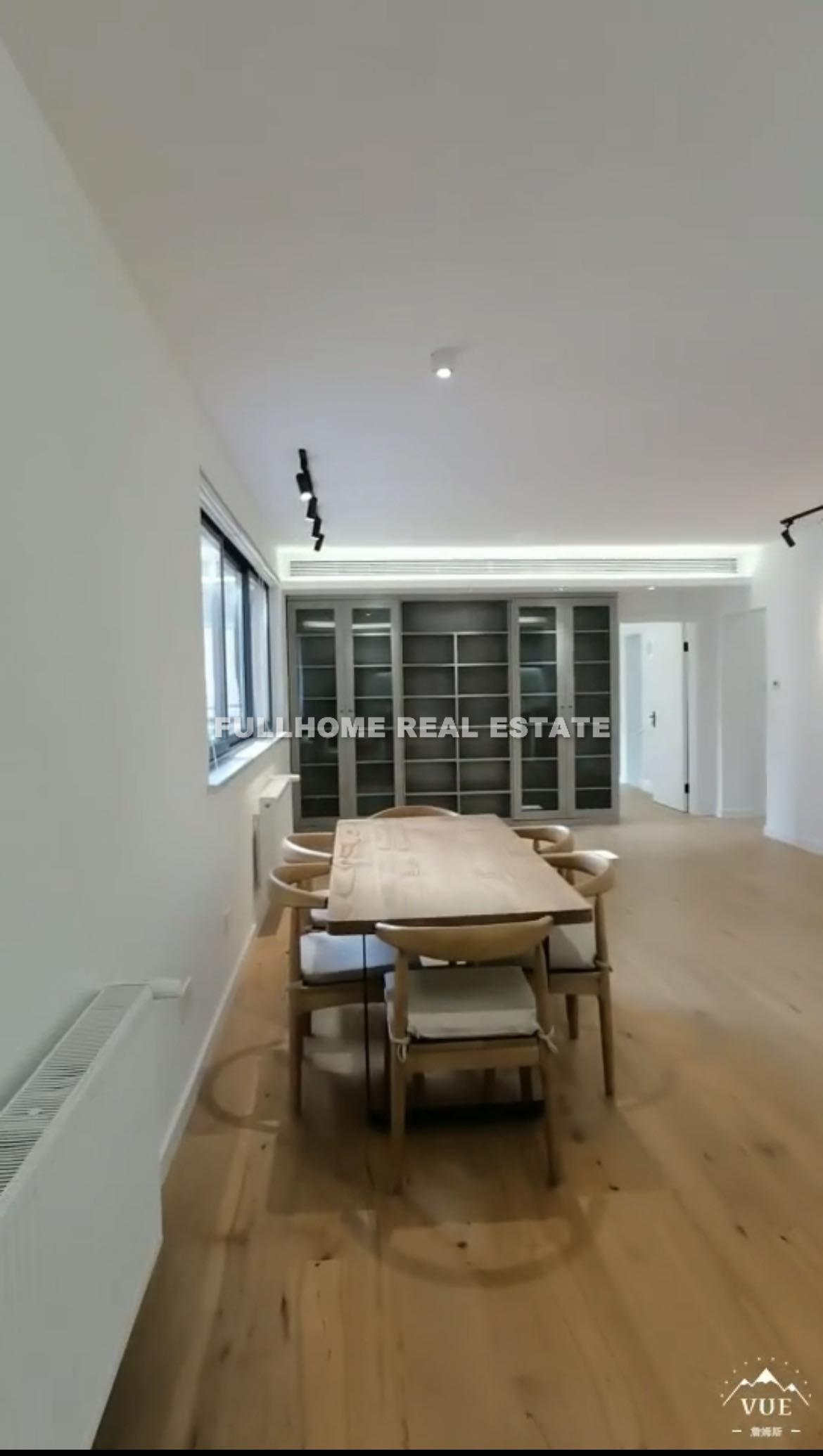 Tong Hui Apartment - 3 bedroom apartment in Shanghai, Xujiahui, Downtown