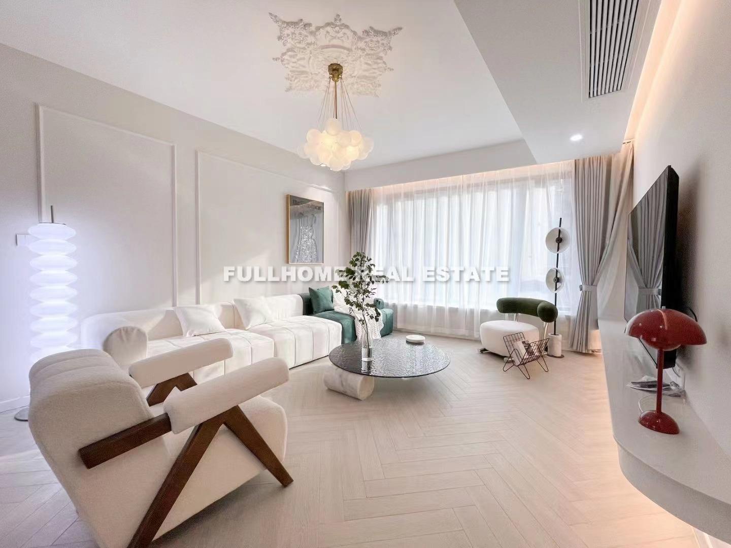 Oasis Skyway Garden - 3 bedroom apartment in Shanghai, FFC, Downtown