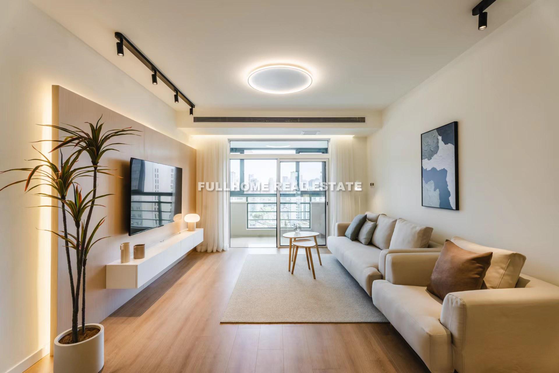Same compound: Hongan Homeland, 2 bedrooms in Shanghai
