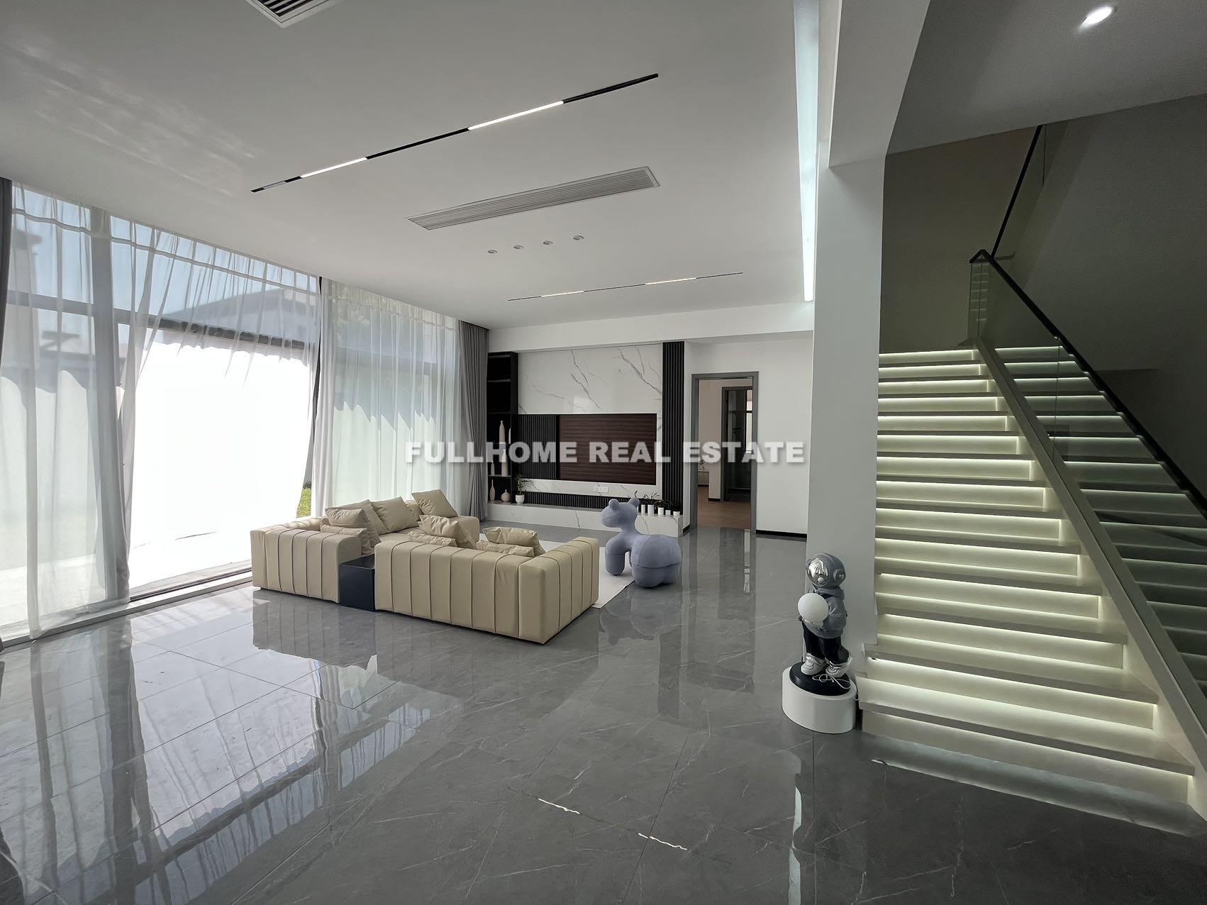 Kingdom Park - 4 bedroom apartment in Shanghai, Huacao and Zhudi, Suburb