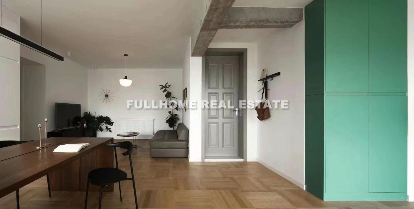 Same compound: Jia Jia Mansion, 3 bedrooms in Shanghai