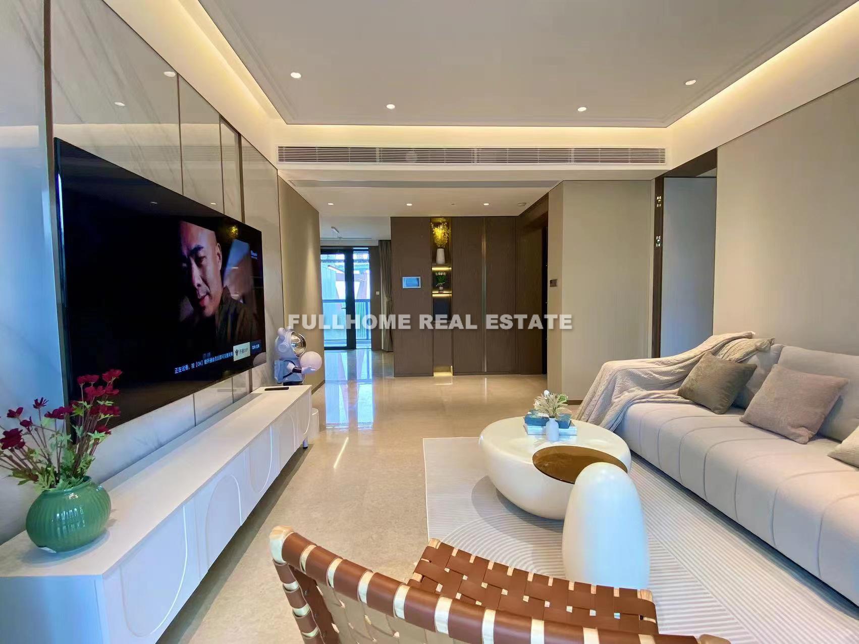 Same compound: Pufa Yibingjiang, 3 bedrooms in Shanghai