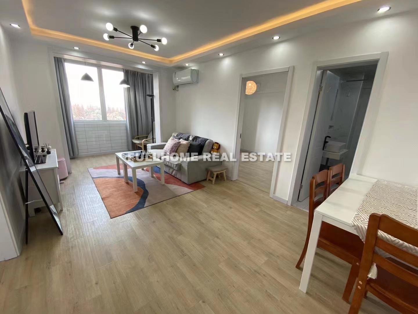Same compound: Li Xi Apartment, 2 bedrooms in Shanghai