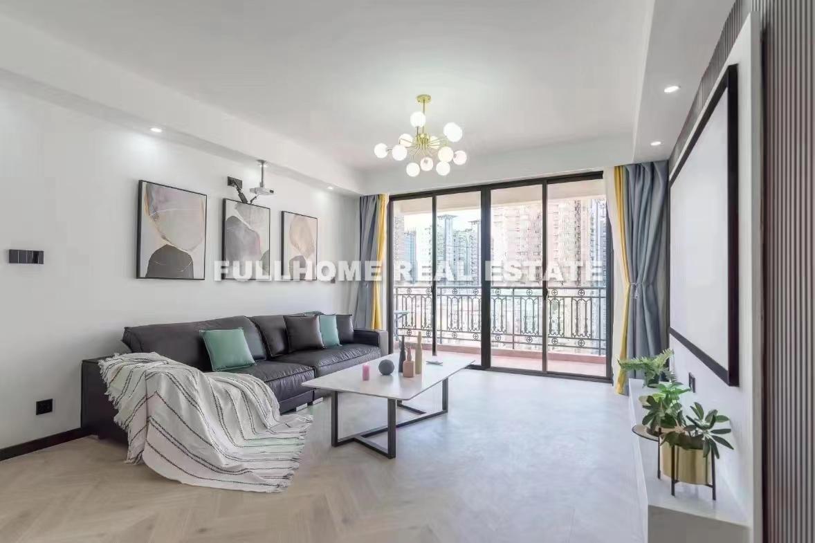 Xinguo Garden - 4 bedroom apartment in Shanghai, Xujiahui, Downtown