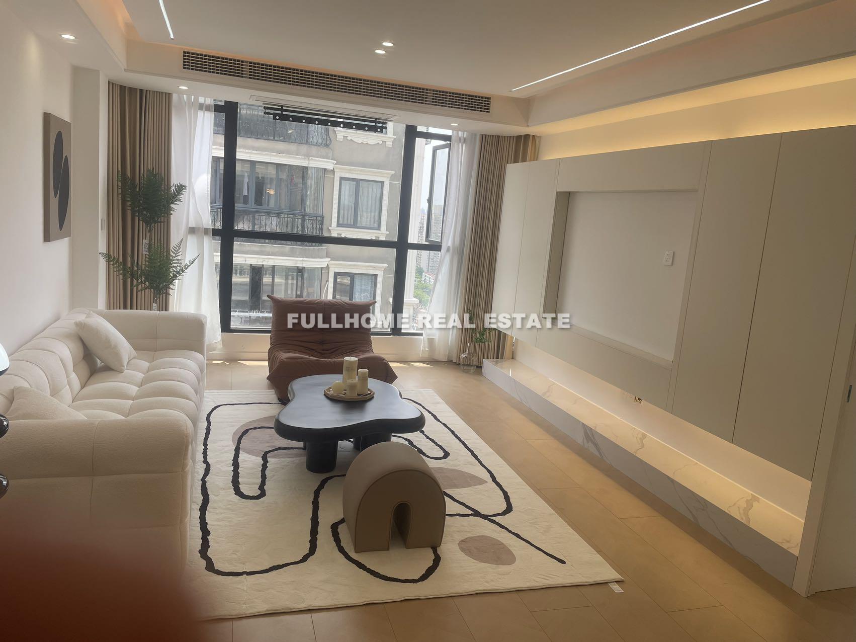 Minghua Mansion - 3 bedroom apartment in Shanghai, Downtown, Downtown