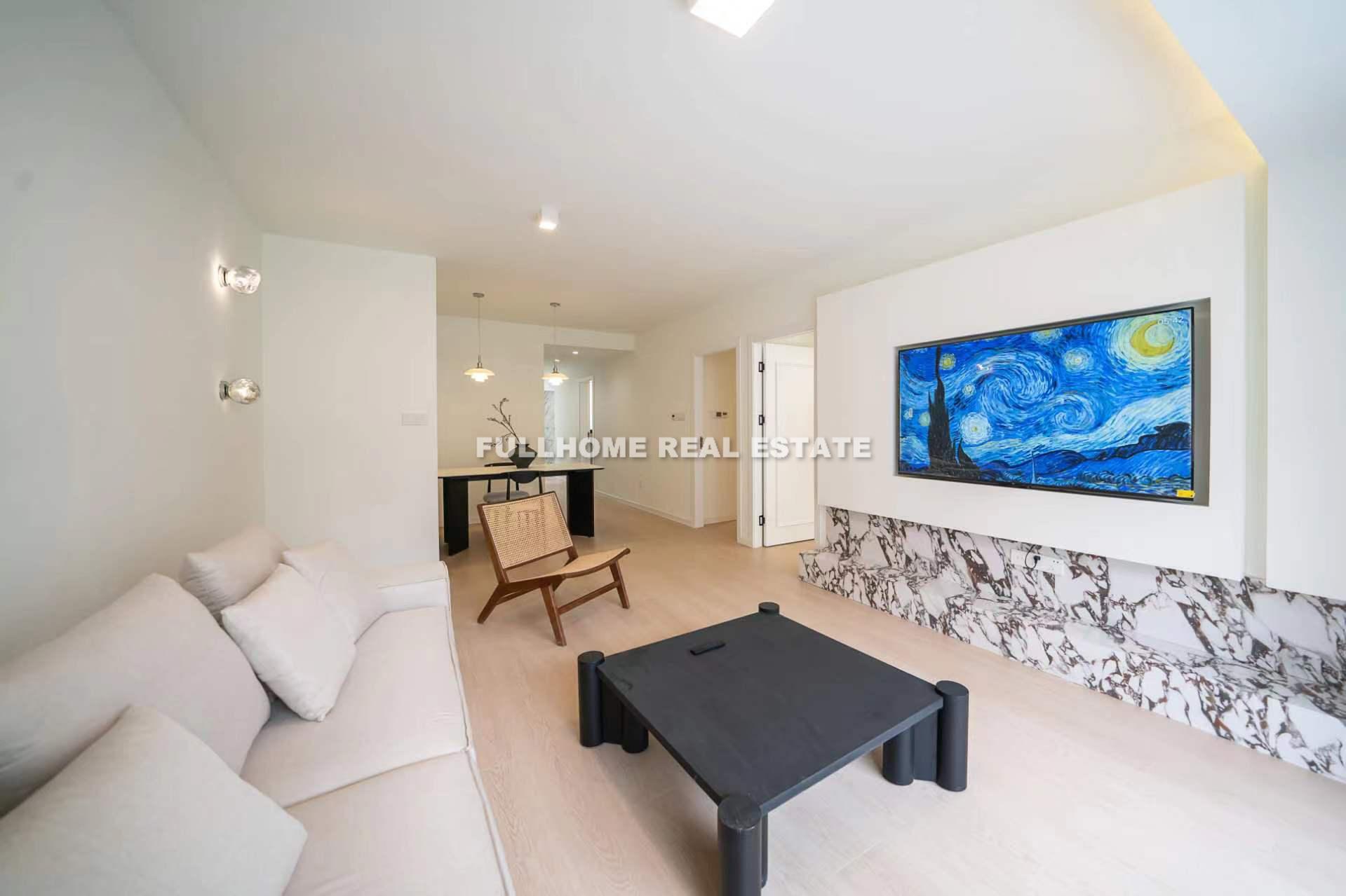 Zhongfu City Phase Ⅰ - 2 bedroom apartment in Shanghai, People Square, Downtown