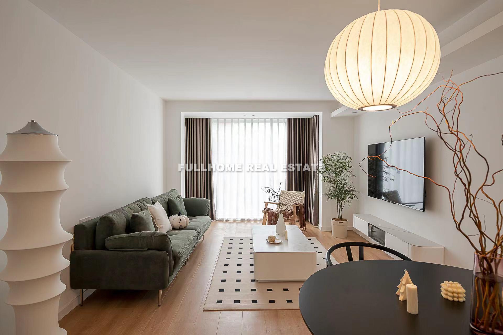 Zhongfu City Phase Ⅰ - 2 bedroom apartment in Shanghai, People Square, Downtown