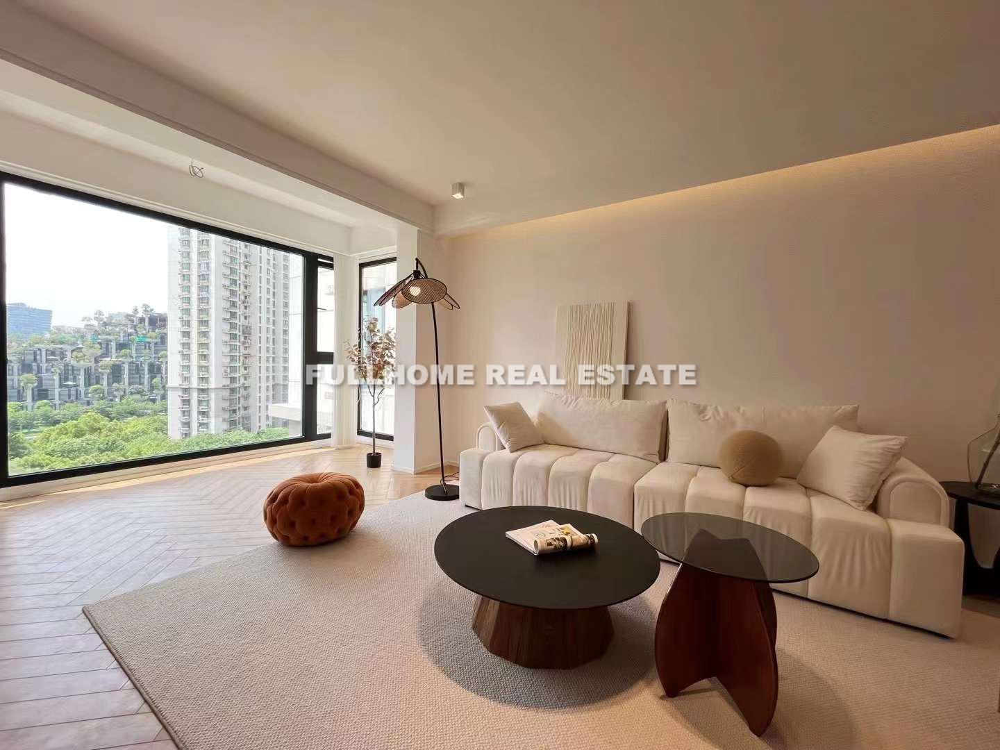 Zhong Yuan Liang Wan Cheng - 3 bedroom apartment in Shanghai, Putuo, Downtown