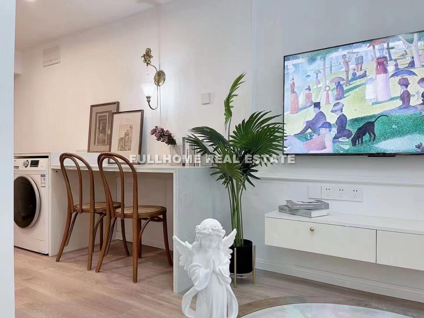 Lane 1-1000 Yi Shan Road Old House	 - Interior view 4, Shanghai rental property