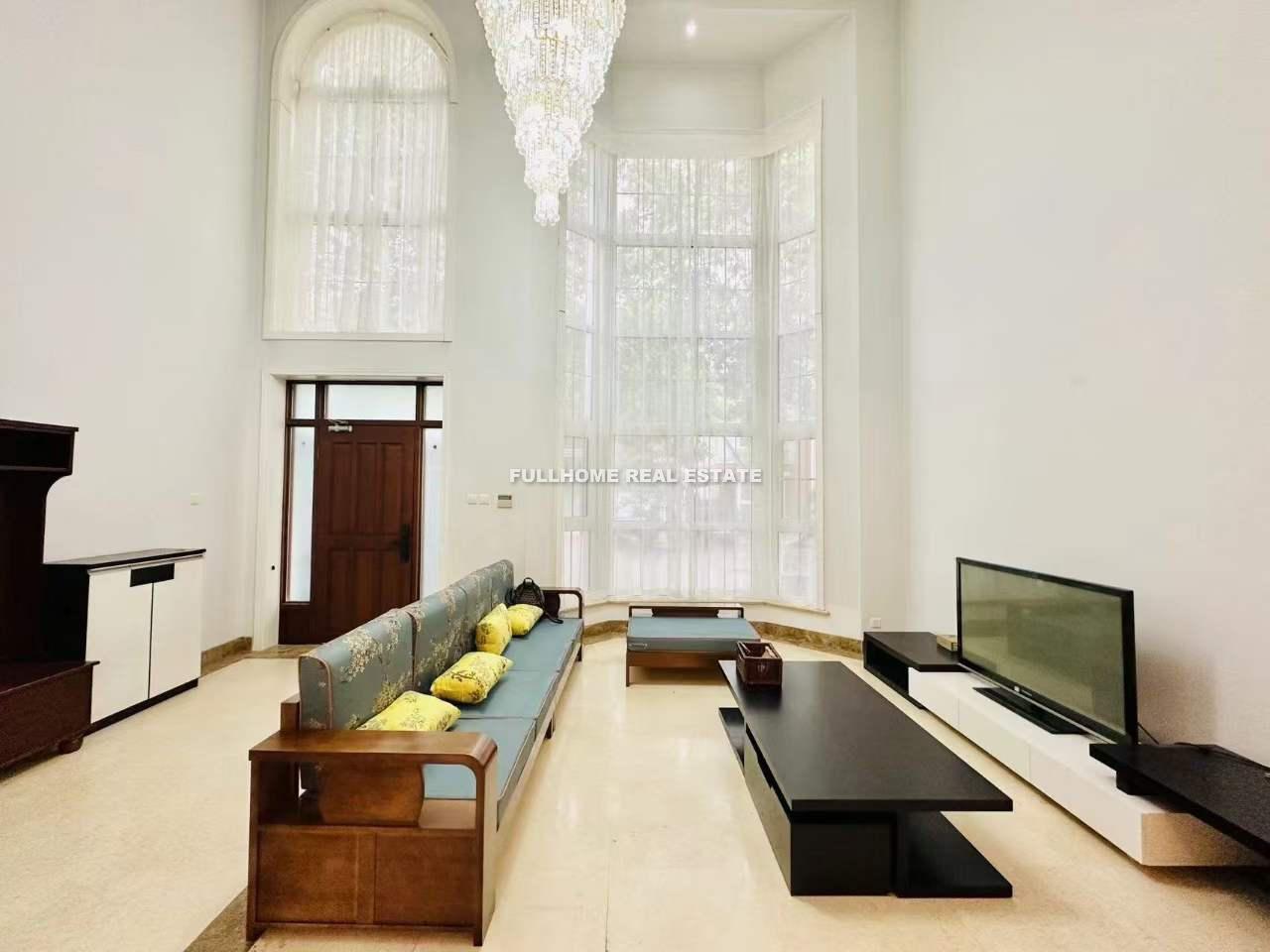 Similar property: Le Leman Lake Villa, 4 bedrooms, 320 sqm in Beijing