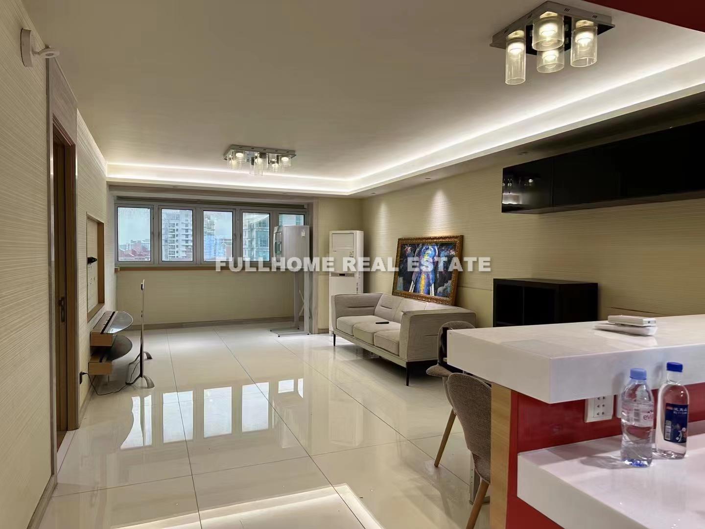 Lei Shing International Plaza - 3 bedroom apartment in Shanghai, Downtown, Downtown