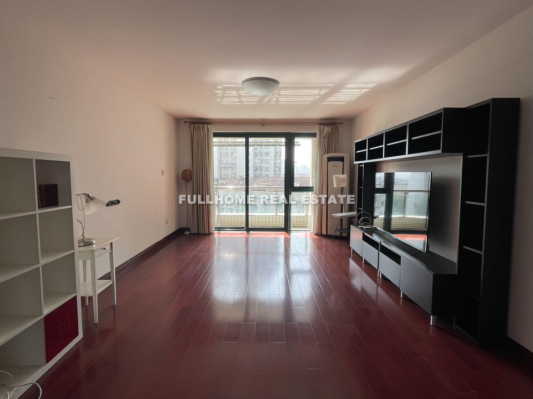 Regents Park - 3 bedroom apartment in Shanghai, Zhongshan Park, Downtown