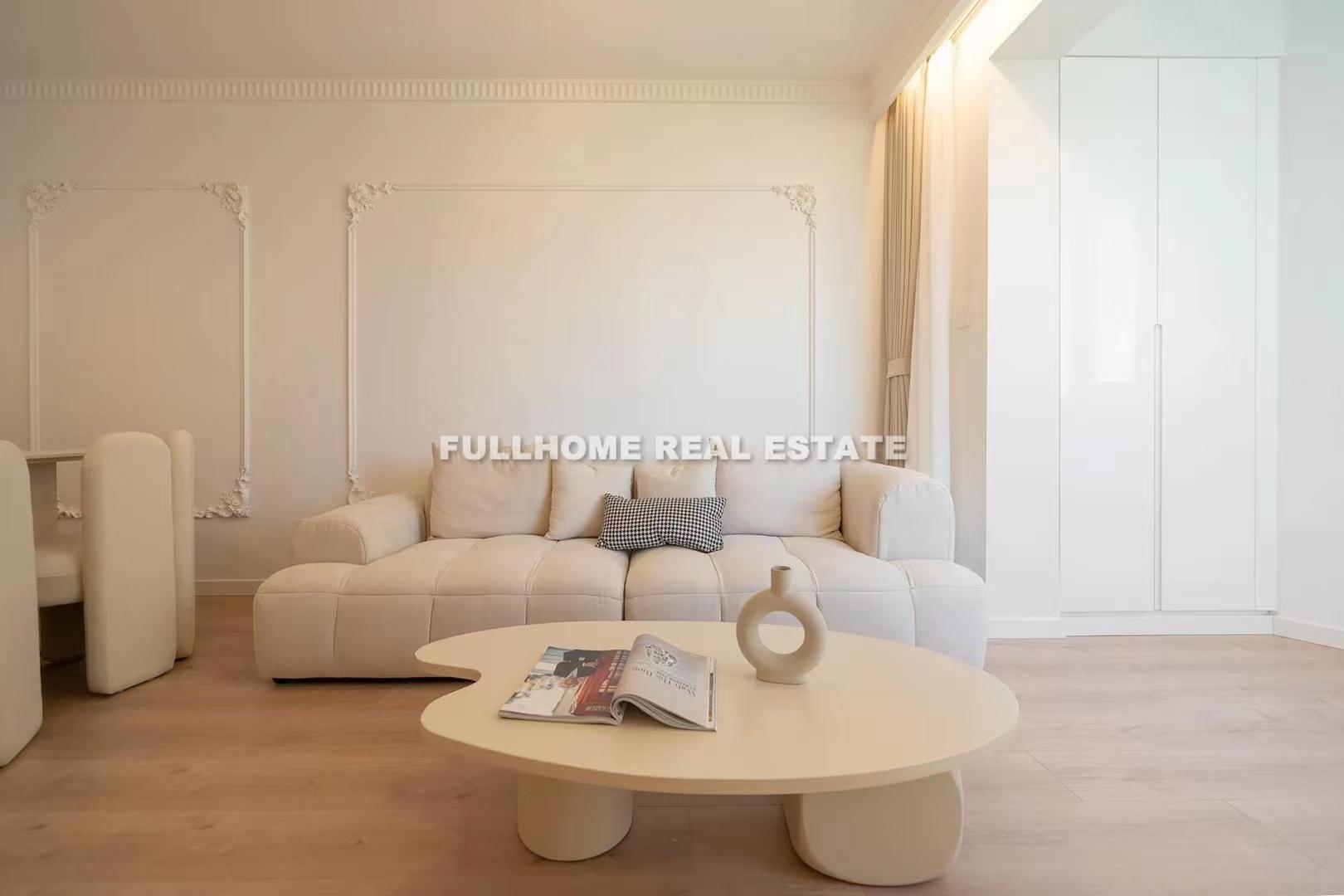 Same compound: Jinlu Mansion, 1 bedrooms in Shanghai