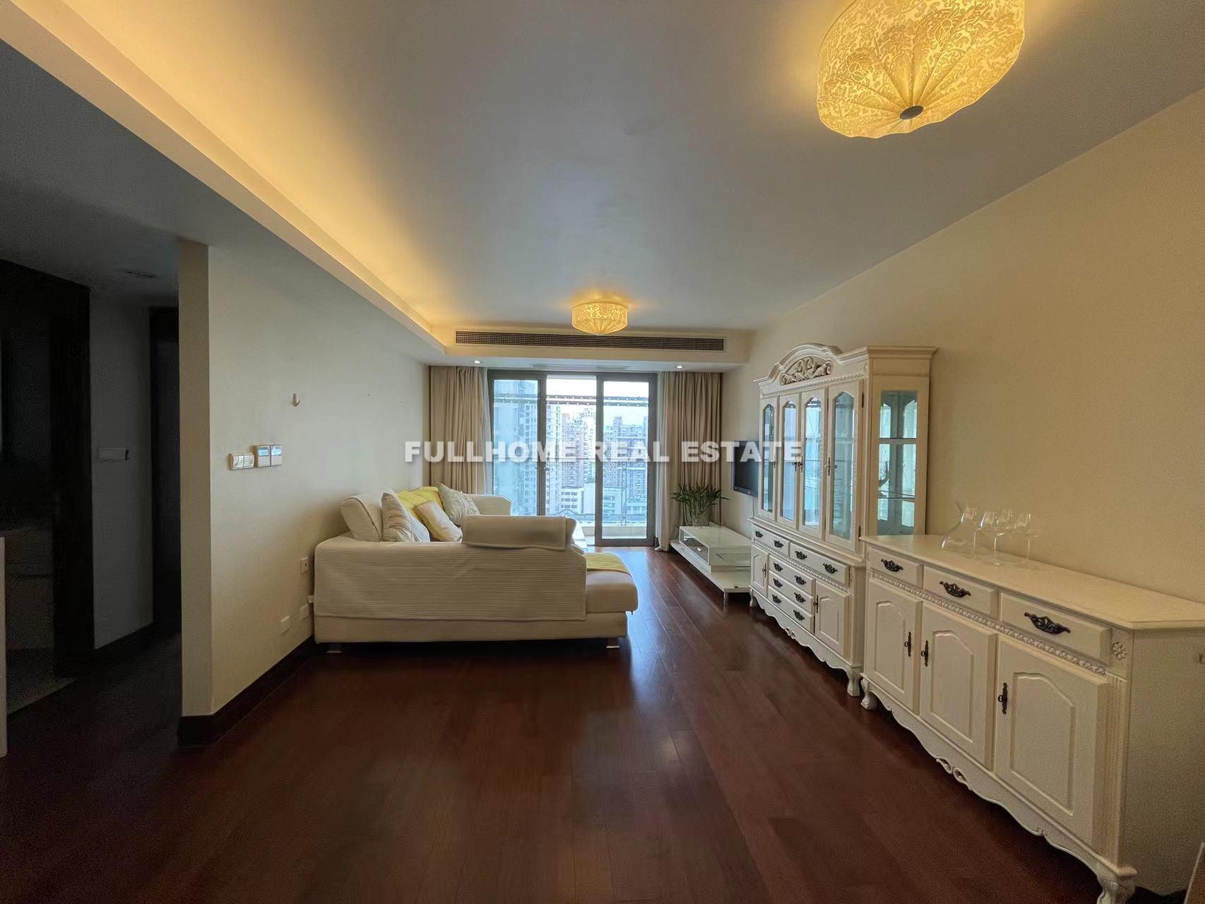 Novel Century - 1 bedroom apartment in Shanghai, Xujiahui, Downtown